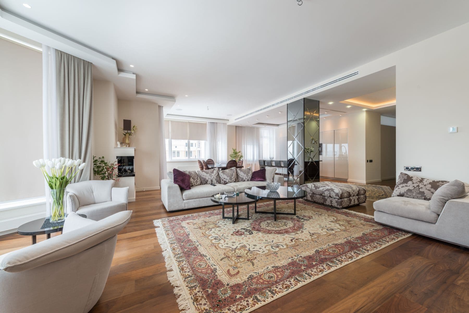 A spotless, beautifully maintained Calgary home